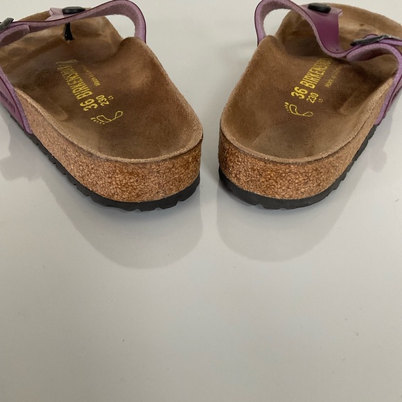 Birkenstock, purple gizeh sandals - Picture 5 of 12